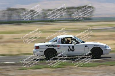 media/Jun-01-2024-CalClub SCCA (Sat) [[0aa0dc4a91]]/Group 3/Race/